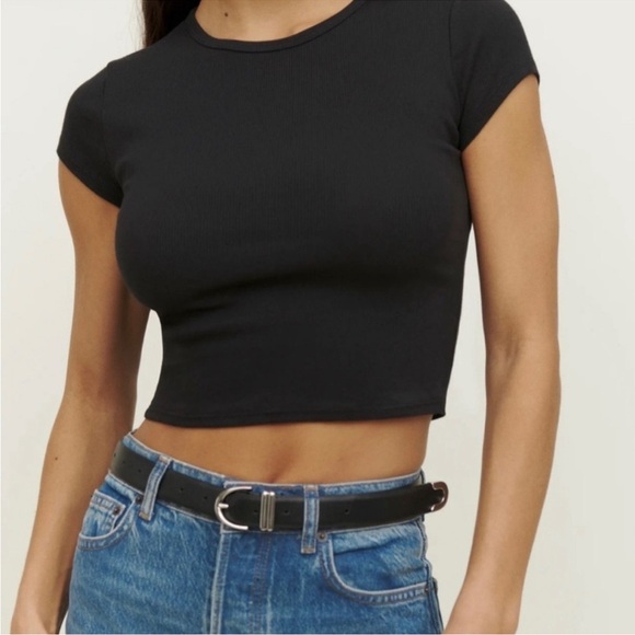 Reformation | Organic Cotton Ribbed Short Sleeve Crop Top - Picture 1 of 7
